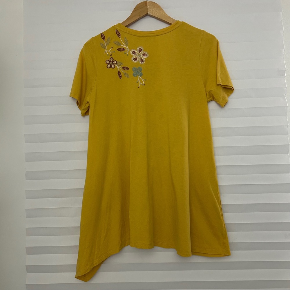 LOGO Lori Goldstein Mustard Yellow Floral Embroidered Sharkbite Boho Tunic Top M - Picture 2 of 7